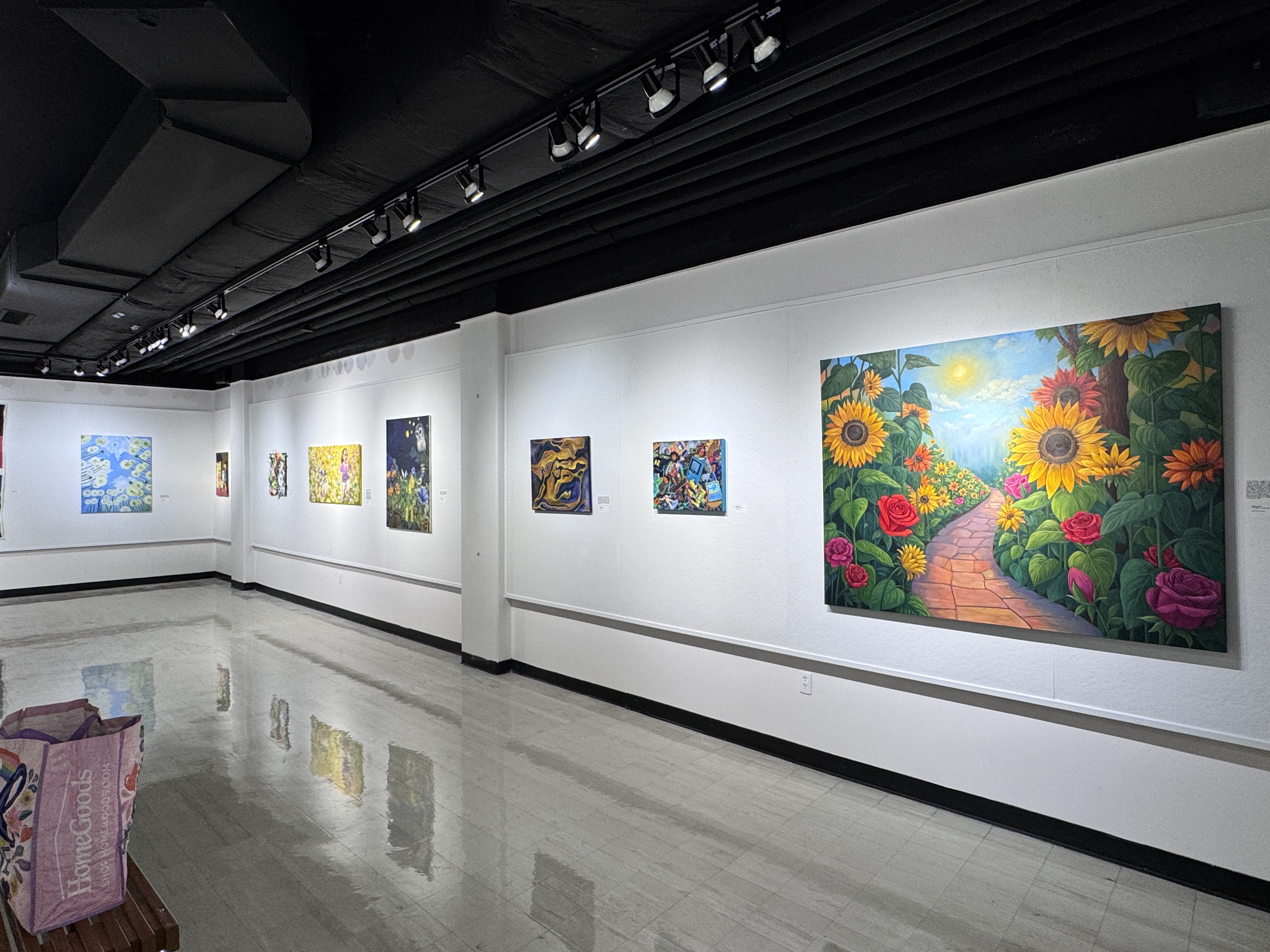 Huff Gallery — Giving Day